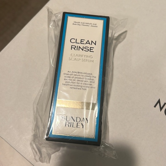 Sunday Riley Clean Rinse Serum ⭐️ - Picture 3 of 4